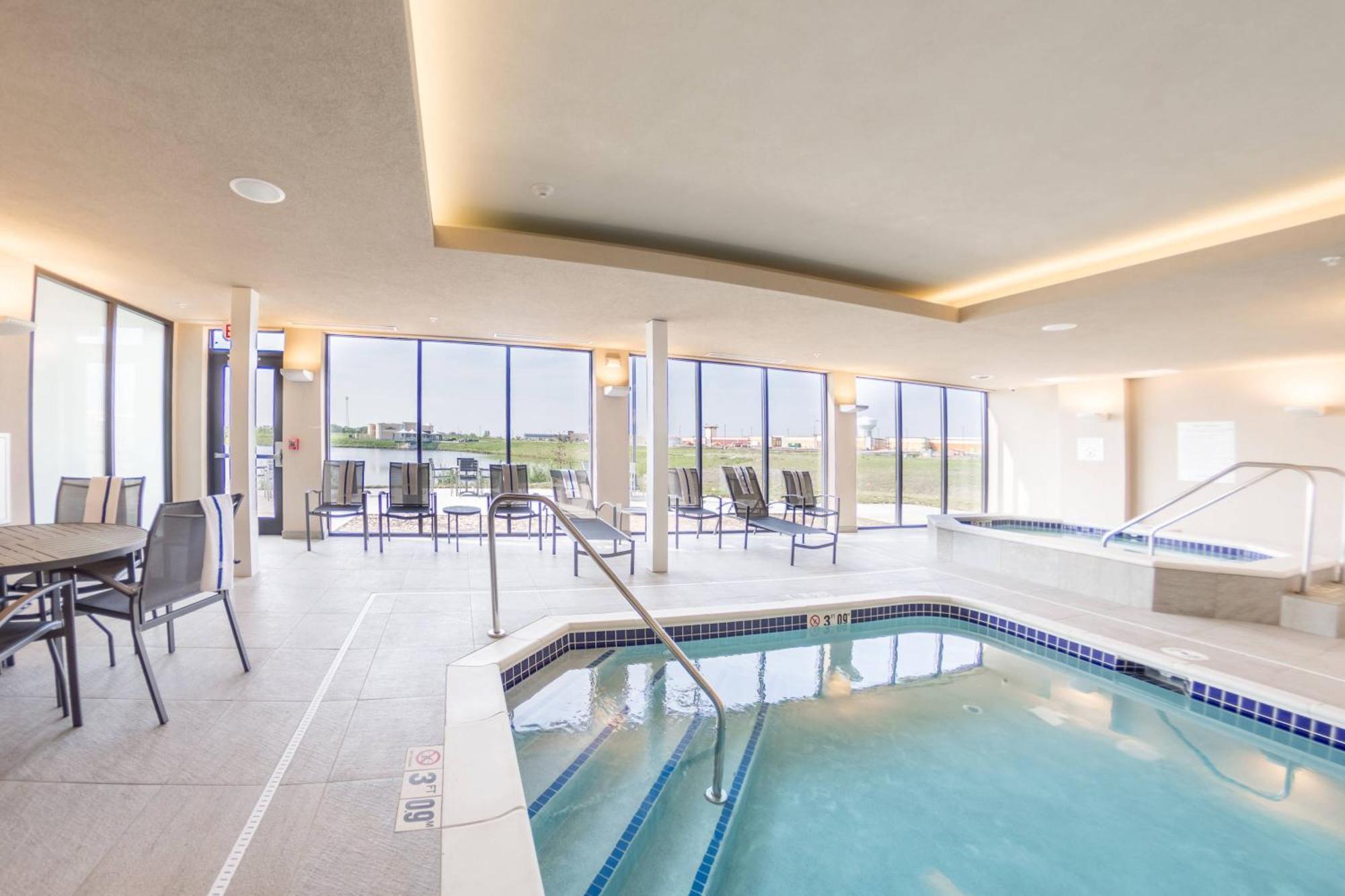 Fairfield Inn & Suites By Marriott Des Moines Altoona Exterior photo